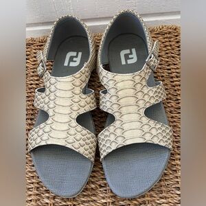 FootJoy Women’s Naples Collection Spikeless Golf Sandals Snake Print Size 8M